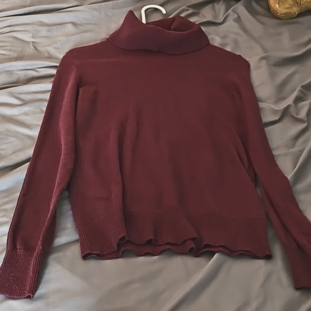Calvin Klein turtle neck sweater, xs, maroon